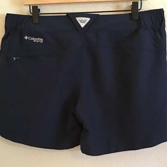 Columbia PFG shorts - Picture 2 of 8